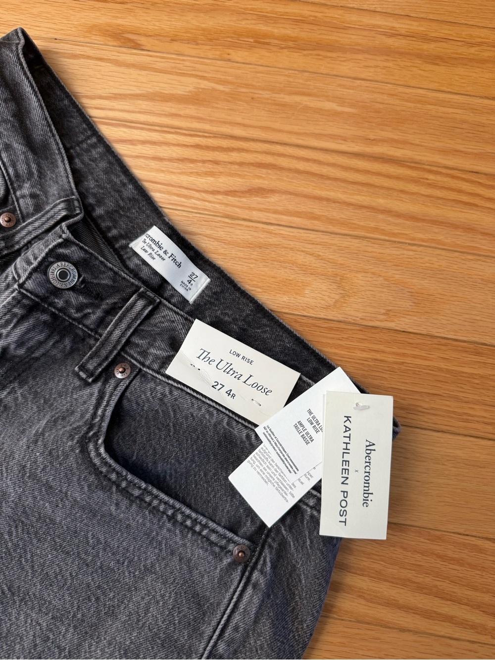 Abercrombie & Fitch X KATHLEEN POST Ultra Loose Low Rise Jeans - Charcoal